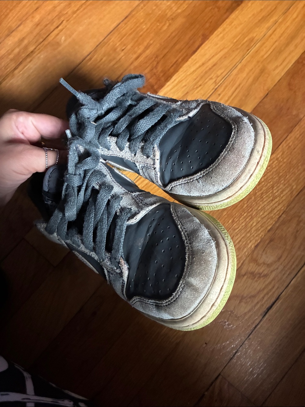 NIKE youth Halloween Dunk Grey and Lime Green Low-Top Sneakers - Picture 5 of 6
